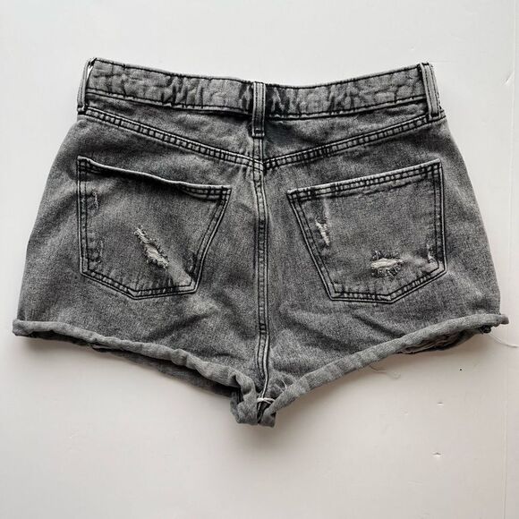 Wild Fable Women's Highest Rise Cut-Off Distressed Raw Hem Shorts Grey Size 12 - Picture 2 of 6